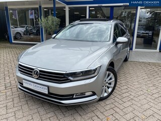 Volkswagen Passat Variant 1.6 TDI Connected Series Plus Pano / Stoelverwarming / Trekhaak