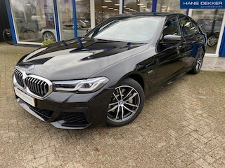 BMW 530e xDrive High Executive/ M pakket/ leder SOH 92%
