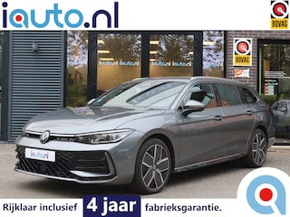 Volkswagen Passat Variant 1.5 eHybrid R-Line Business IQ.Light/Keyless/Camera/Navi/ACC/DCC/19"/Trekhaak wegkl.