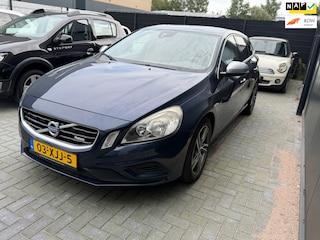 Volvo V60 1.6 T3 R-Design|Engine smoke|Lees tekst|
