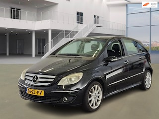 Mercedes-Benz B-klasse 170 AUTOMAAT PSENSOR LEDER CRUISE TREKHAAK 2 X SLEUTELS