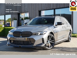 BMW 3-serie Touring 320e M Sport | SOH 95% | Shadow Line | Sfeerverlichting | Dealer onderhouden | Trekhaak | Panoramisch schuif/kanteldak |
