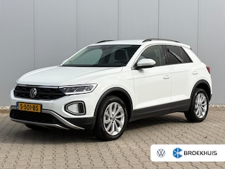Volkswagen T-Roc Apple Carplay/Android Auto | Trekhaak geremd 1300 kg | All-season banden | Airco | Cruise control adaptief | Parkeersensoren | Apple Carplay/Android Auto | Trekhaak geremd 1300 kg | All-season banden | Airco | Cruise control adaptief | Parkeersensoren |