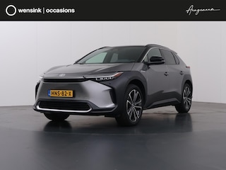 Toyota bZ4X Premium 71 kWh | Panoramadak | Trekhaak | Adaptieve Cruise Control | Winterpakket | 360 camera | JBL Audio | Stoelventilatie |