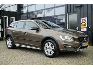 Volvo V60 2.0 D3 Nordic+ | NL-Auto | Leder
