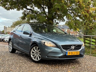 Volvo V40 1.6 D2 Momentum | Pano + Cruise + Clima Nu € 5.975,-!!!