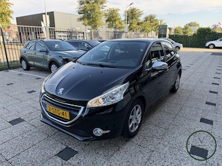 Peugeot 208 1.2 VTi Oxygo | Airco | Navi | 54.000KM !! |