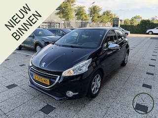 Peugeot 208 1.2 VTi Oxygo | Airco | Navi | 54.000KM !! |