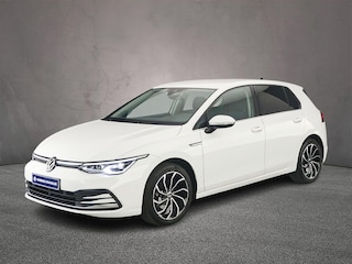 Volkswagen Golf Style 1.5 TSI 150pk Adaptive cruise control, LED koplampen, App connect, Parkeersensoren, Stuurwiel verwarmd, Airco, DAB, Radio, Stoelverwarming