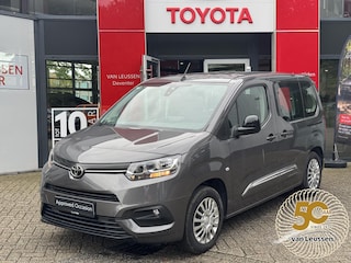 Toyota Proace City 1.2 Turbo 5 PERSOONS TILLIFT KOFFERBAK VOOR ROLSTOEL/ROLLATOR