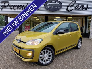 Volkswagen Up 1.0 BMT high up! Zeer speciale Club uitvoering. Dealeronderhouden,Stoelverwarming.