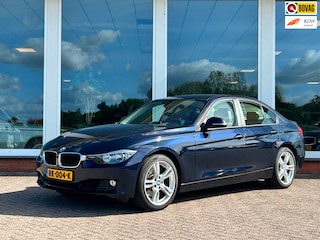 BMW 328i High Executive - Leder - Navi - 18 inch - PDC