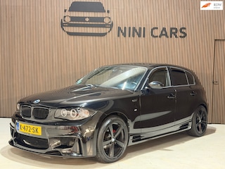 BMW 118i Business Line 5DRS/Carbon/M pakket/Spoiler/ volledig onderhouden