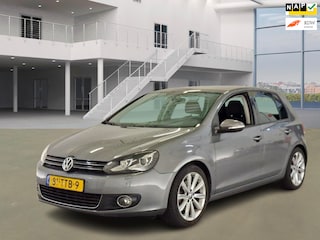Volkswagen Golf 1.4 TSI Highline/AUTOMAAT/AIRCO/CRUISE/HALF LEDER/NAVI/PARKEERSENS VOOR-ACHTER/TREKHAAK/XENON
