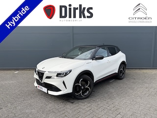 Alfa Romeo Junior 1.2 Turbo Hybrid Ibrida Speciale (Elektrische Klep - LED - Keyless Entry - Parkeersensoren V+A - Stoelverwarming - Adaptieve Cruise Controle - Camera - 18")