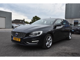 Volvo V60 2.4 D6 AWD Plug-In Hybrid Summum EXPORT / BUSINESS ONLY