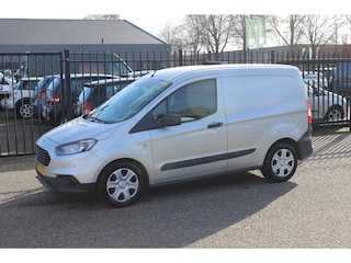 Ford Transit Courier 1.5 TDCI Trend Duratorq S&S, Navigatie, Airco!