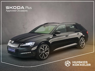Skoda Superb Combi Sportline Business 1.4 TSI PHEV 218pk DSG Automaat Trekhaak, 360 camera, Verwarmde voorruit, Adaptive cruise control, Navigatie, Achteruitrijcamera