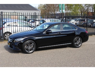 Mercedes-Benz C180 Automaat, 18", trekhaak, digitaal dashboard!