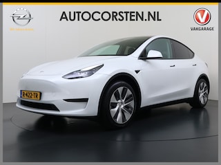 Tesla Model Y RWD 300PK SOH 90% Trekhaak Warmtepomp LFP-Accu Premium-Audio AMD Ryzen™ Camera's Navi Ecc Led Lmv 19" Privacy Glas Leder Stoel+Stuurverwarming Panoramadak Bluetooth Elek.Achterklep 1.600KG Trekgewicht 1e Eigenaar Origineel Nederlandse Auto