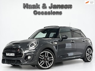 Mini Mini/Cabrio/Clubman/Countryman 5-Deurs 2.0 S JCW 192PK Automaat Pano Leder