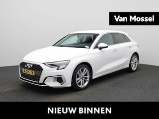 Audi A3 Sportback 35 TFSI Business edition | Apple Carplay / Android Auto | Lichtmetalen Velgen | Privacy Glass | Virtual Cockpit |