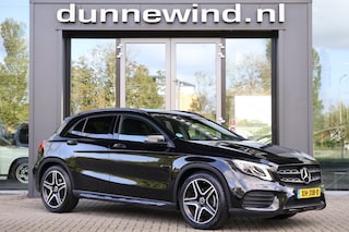 Mercedes-Benz GLA 180 AMG *LED*CARPLAY*TREKHAAK*CLIMA*NIGHTPAKKET*KEYLESS