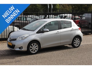Toyota Yaris 1.0 VVT-i Aspiration, Airco, Trekhaak!