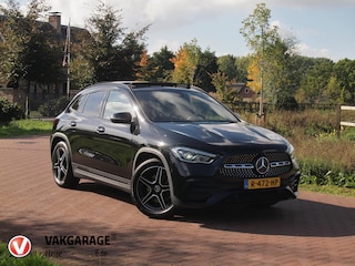 Mercedes-Benz GLA 180 AMG Line | Panoramadak | Apple Carplay | NL-Auto |