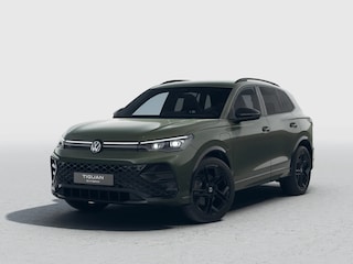 Volkswagen Tiguan R-Line Edition 1.5 eHybrid 204 PK | Black Style | Headup display | Panoramadak | Stoelverwarming |