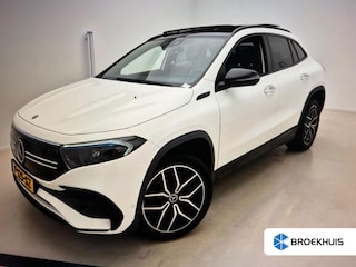 Mercedes-Benz EQA 250 Business Solution AMG 67 kWh | Elektrisch glazen panorama-dak | Voorstoelen verwarmd | Keyless | Achteruitrijcamera | AMG-styling | Achteruitrijcamera | Elektrisch glazen panorama-dak