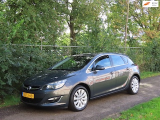 Opel Astra 1.4 Turbo Sport 140PK