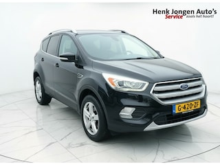 Ford Kuga 1.5 Titanium Styling Pack + panorama-dak “Sinds 1970 | 5.000+ reviews | Score 9,5 | Service zoals ’t hoort” Henk Jongen Auto's in Helmond,  al 50 jaar service zoals 't hoort!