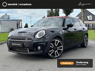 Mini Clubman 2.0 Cooper S Rockingham GT Edition | JCW Pakket | HUD | Ele.verstelbare stoelen + Geheugen | Harman/Kardon | Panoramadak | Sportstoelen | Apple CarPlay/Android Auto | Interieur verlichting |