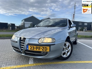 Alfa Romeo 147 1.6 T.Spark Ed. Sportiva|NAP|BOEKJES|APK|