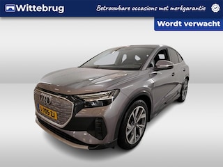 Audi Q4 40 Launch edition Advanced 77 kWh / SOH 89%/ AUTOMAAT/ TREKHAAK/ WARMTEPOMP/ CRUISE/ PARK.SENSOR.V+A/ CAMERA/ STOELVERWARM./ KEYLESS/ NAVI/ DIGITAL DASH/ CLIMA/ 20'' LMV