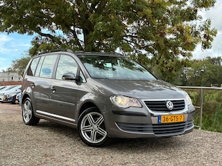 Volkswagen Touran 1.6 Optive | Airco + Cruise Nu € 3.975,-!!!
