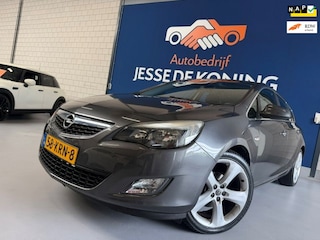 Opel Astra 1.6 Sport / bj.2010 / navigatie / sportvelgen / climate / cruise / 5 deurs / airco / NAP met 145291 km.en APK 09/2027.