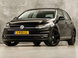 Volkswagen Golf 1.5 TSI Highline R 150Pk Automaat (PANORAMADAK, APPLE CARPLAY, GROOT NAVI, ALCANTARA, STOELVERWARMING, SPORTSTOELEN, PARKEERSENSOREN, ADAPTIVE CRUISE, MASSAGE, NIEUWE APK, NIEUWSTAAT)