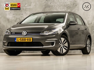 Volkswagen Golf E-DITION Automaat (SOH 91,3%, APPLE CARPLAY, GROOT NAVI, CLIMATE, STOELVERWARMING, SPORTSTOELEN, PARKEERSENSOREN, NIEUWSTAAT)