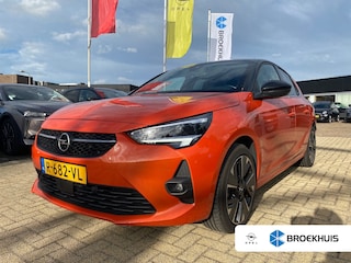 Opel Corsa Ultimate 50 kWh 3-Fase | Navigatie | Matrix-LED | Dealeronderhouden | Massagestoel | Stoel/Stuurverwarming | Parkeersensoren | !!