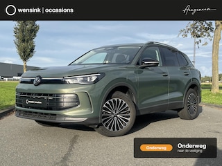 Volkswagen Tiguan 1.5 eTSI Life Edition | Trekhaak | 360 Camera | IQ.Light | Harman/Kardon | Keyless | Infotainment Package Discover | DAB | Apple CarPlay/Android Auto | Adaptieve Cruise Control | Ele.kofferdeksel |