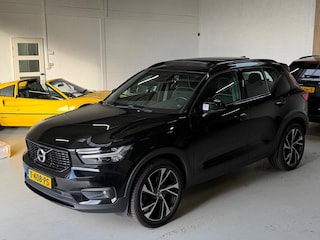 Volvo XC40 2.0 T4 R Design - Harman Kardon - Panoramadak - Trekhaak - Memory