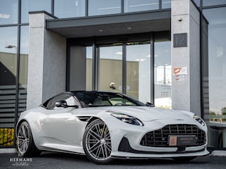 Aston Martin DB12 4.0 V8 Coupé / By Q / PPF / Ceramic / Carbon / Bowers & Wilkins