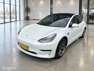 Tesla Model 3 Long Range AWD 75 kWh | DUAL MOTOR | TREKHAAK 1.000 KG | WARMTEPOMP | SOH 84,8%
