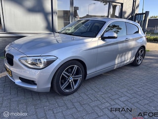 BMW 1.6i Upgrade Edition Airco Navi Bl.tooth Leder 17"LM Xenon PDC