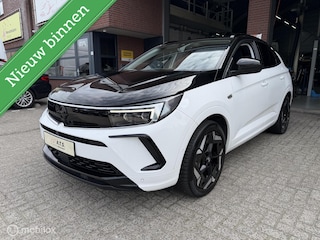 Opel Grandland 1.6 Turbo Plug-In Hybrid 4x4 GSe 300PK