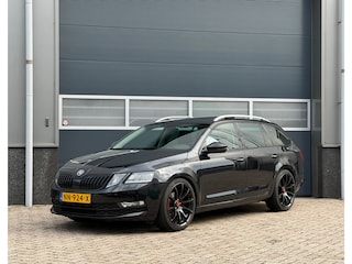 Skoda Octavia Combi 1.4 TSI Style Business bj.2017 Autom|Pano|NL auto|Nap.