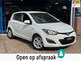 Hyundai i20 1.2i i-Drive 2014 WIT 5drs AIRCO LM APK NAP!