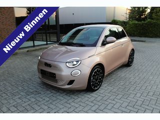 Fiat 500 La Prima 42 kWh Clima-Camera-Leder-Stoelverwarming-JBL-Pano